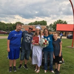 Meet your Posher, Stephanie